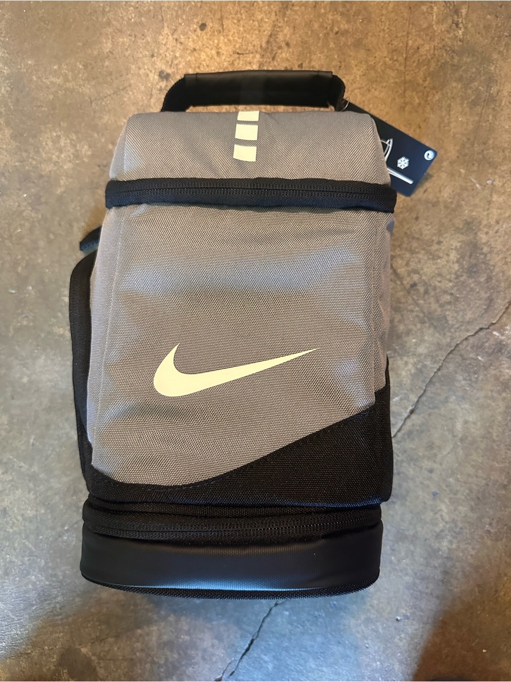 NIKE GREY AND BLACK ELITE INSULATED COOLER BAG